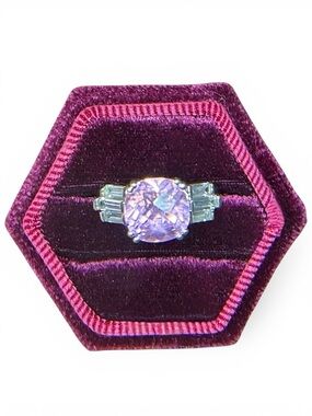 Vintage Avon Faceted Pink Glass Ring Size 7.5 Silver Tone Baguettes Cocktail